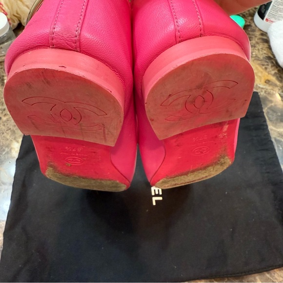 Authentic Chanel ballerina pumps in hot pink lambskin. - Picture 4 of 5